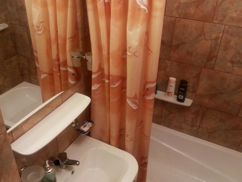 Apartament Dana Bucarest Esterno foto