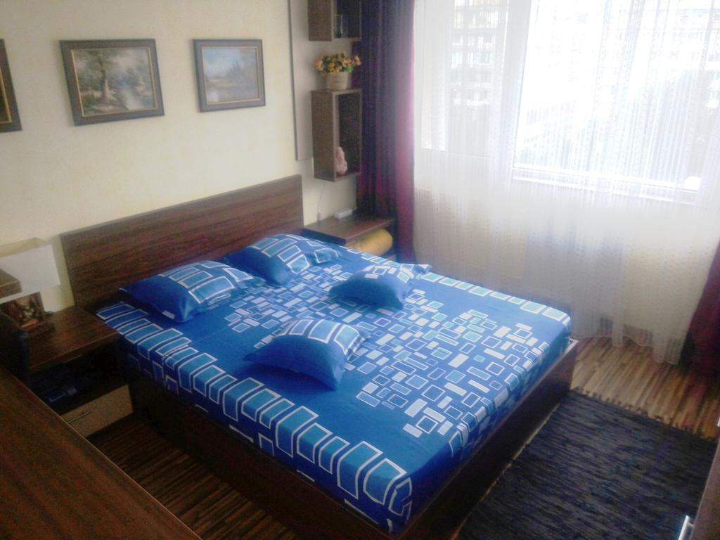 Apartament Dana Bucarest Esterno foto